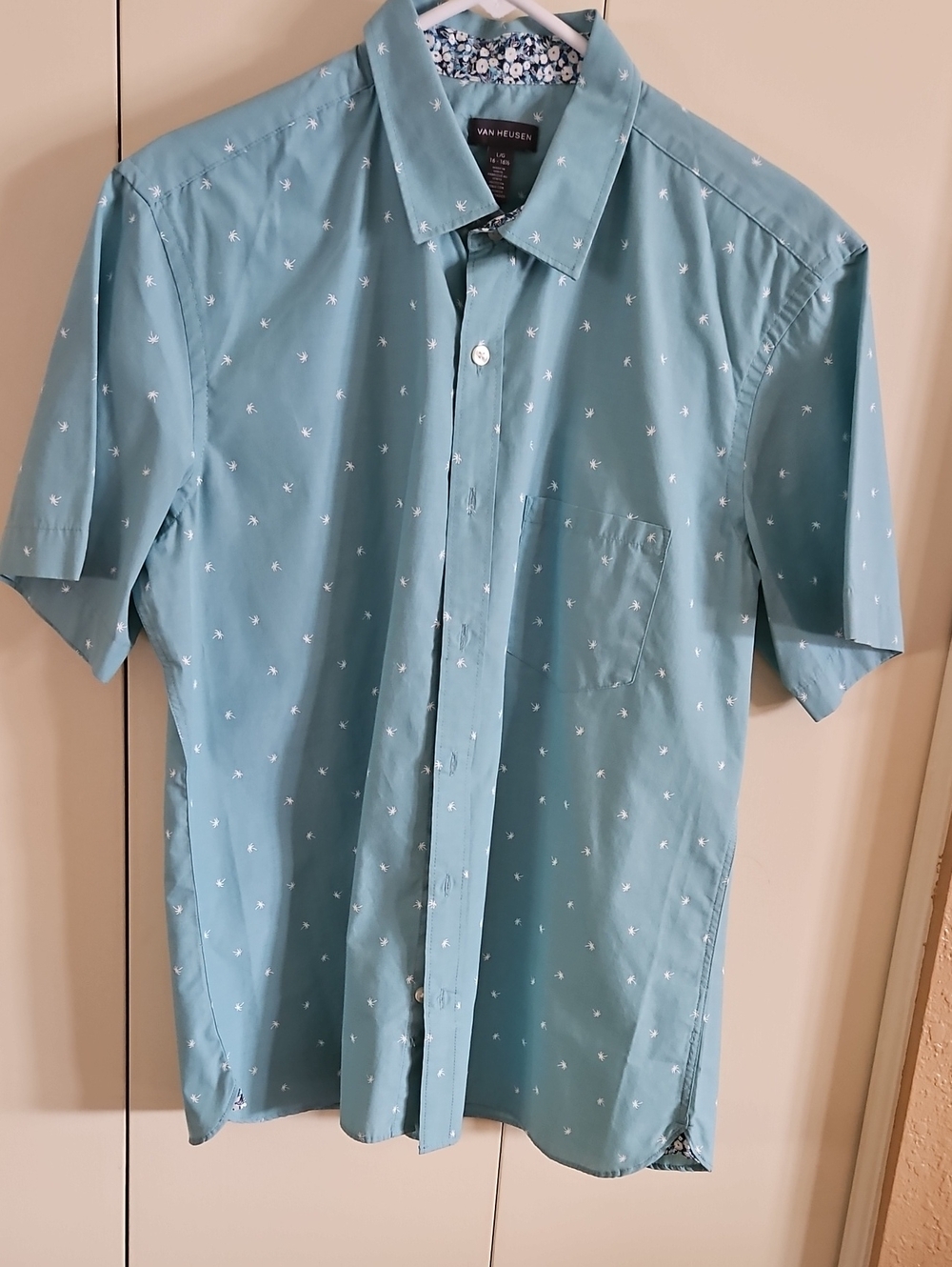 Van Heusen Men’s Teal Short-Sleeve Button-Down Shirt